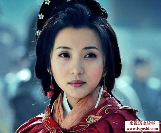 揭秘貂蝉被曹操当性奴图片：吕布死后貂蝉服侍过谁 成为曹操的专属性奴[图]
